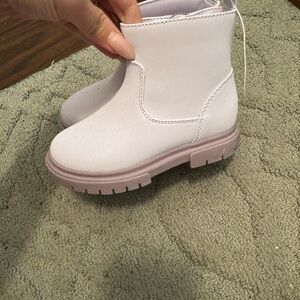 Cat & Jack Kids' White Boots